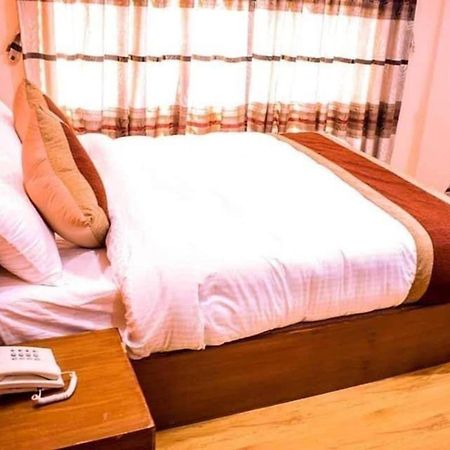 Kathmandu Peace Hotel Zewnętrze zdjęcie