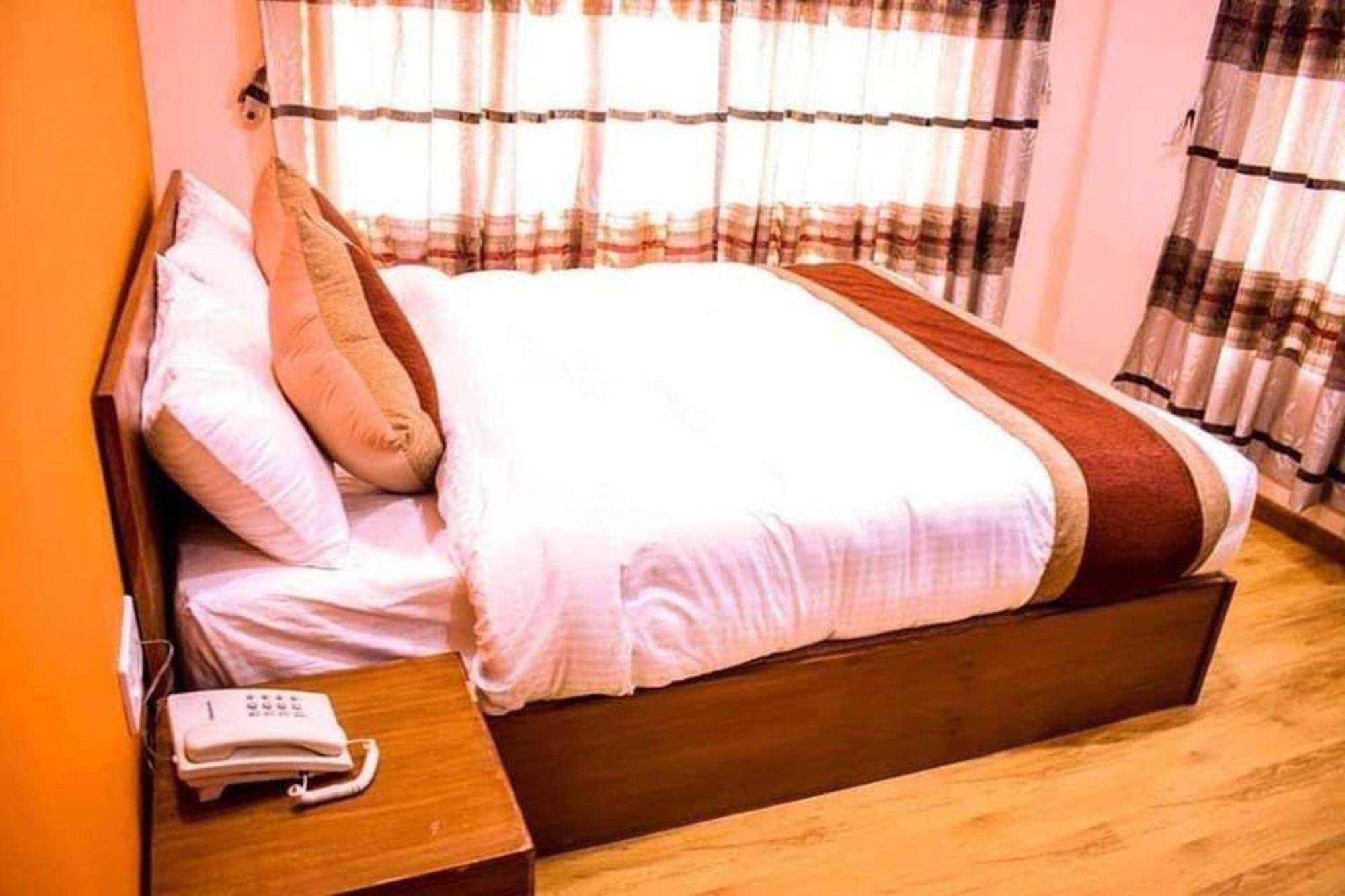 Kathmandu Peace Hotel Zewnętrze zdjęcie